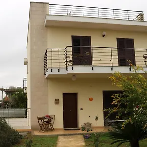 casa-matheo.lecce-hotels.com/
