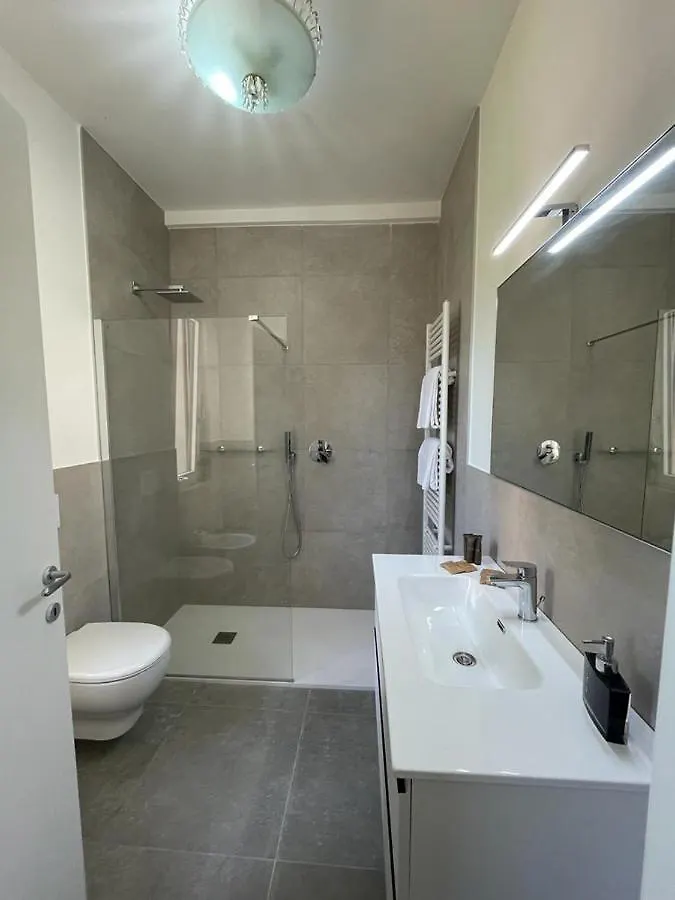 Prestige Sirmione Via Antiche Mura بيت ضيافة